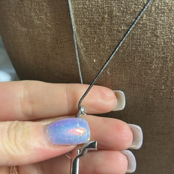 History of Ireland Cross Pendant Sterling Silver on 18kgp chain - Picture 5 of 5